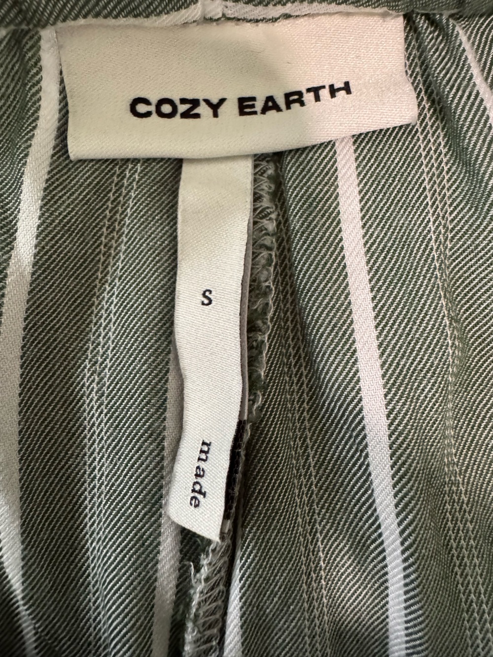Cozy Earth Striped Green Pajama Set Size Small - Picture 6 of 13